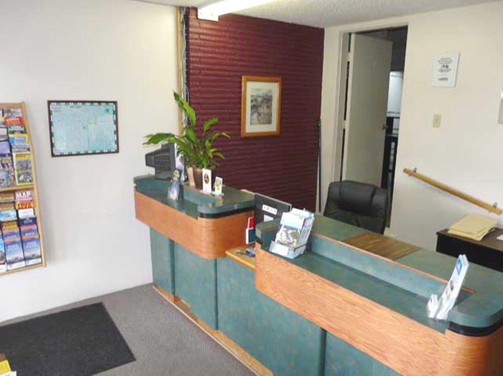 פורט אלברני A-1 Alberni Inn מראה חיצוני תמונה