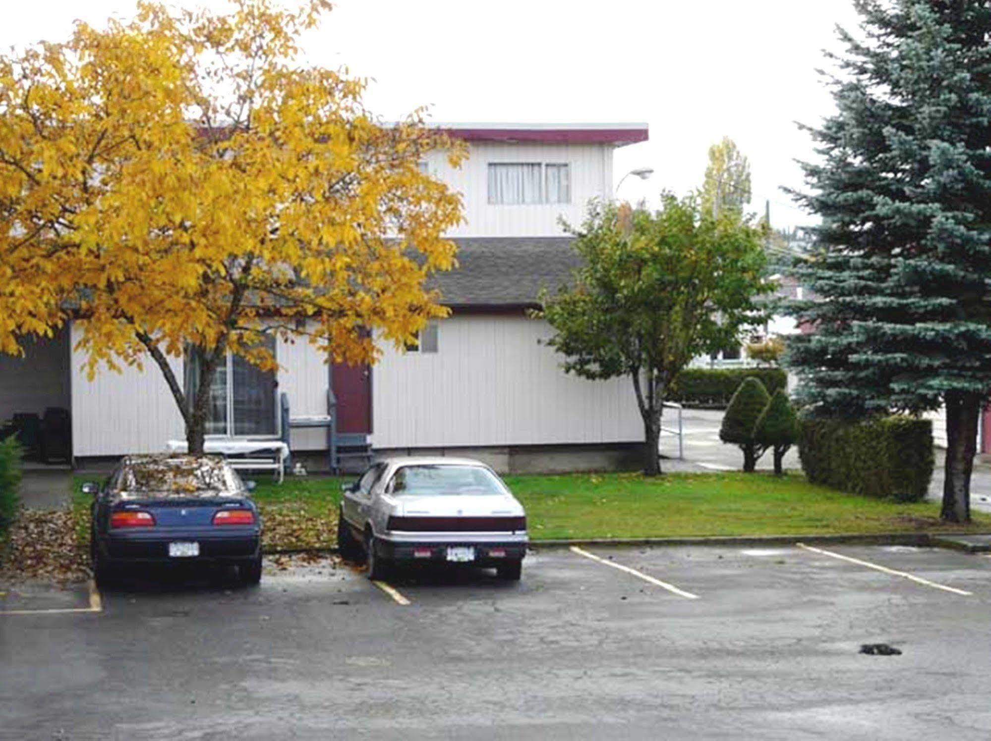 פורט אלברני A-1 Alberni Inn מראה חיצוני תמונה